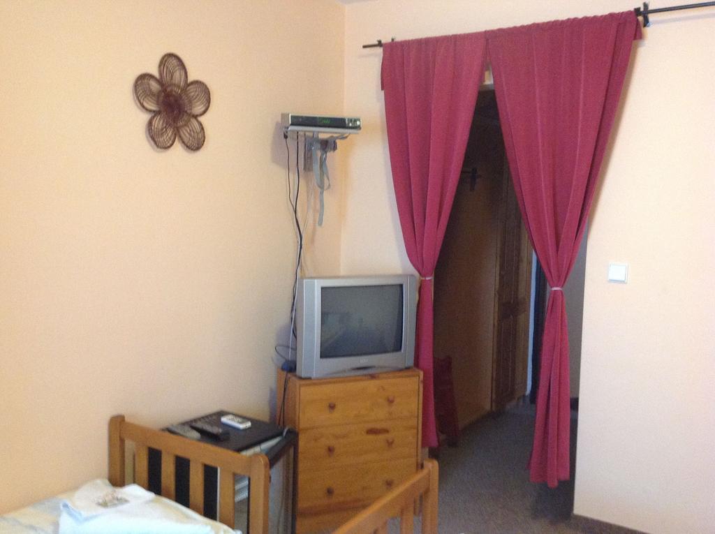 Penzion Duna & Solna Jaskyna Komárno Zimmer foto